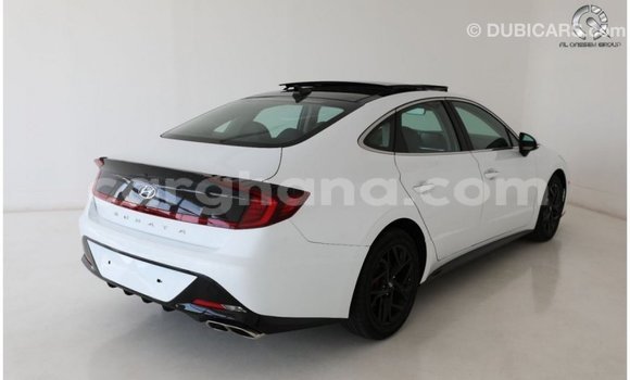 Sayi Imported Hyundai Sonata White Mota in Import - Dubai a Ashanti Sayi Imported Hyundai Sonata White Mota in Import - Dubai a Ashanti