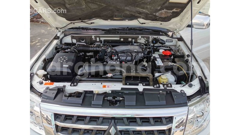 Big with watermark mitsubishi pajero ashanti import dubai 25384