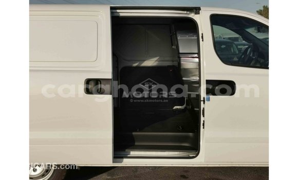 Buy Import Hyundai Cargo White Car in Import - Dubai in Ashanti Buy Import Hyundai Cargo White Car in Import - Dubai in Ashanti