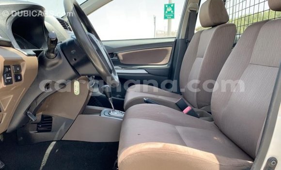 Sayi Imported Toyota Avanza White Mota in Import - Dubai a Ashanti Sayi Imported Toyota Avanza White Mota in Import - Dubai a Ashanti