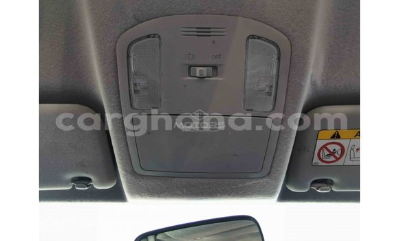 Ra Imported Toyota Hilux funfun Ọkọ̀ in Import - Dubai ni Ashanti Ra Imported Toyota Hilux funfun Ọkọ̀ in Import - Dubai ni Ashanti