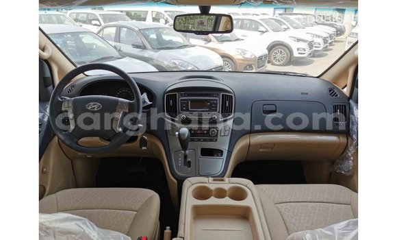 Sayi Imported Hyundai Accent White Mota in Import - Dubai a Ashanti Sayi Imported Hyundai Accent White Mota in Import - Dubai a Ashanti