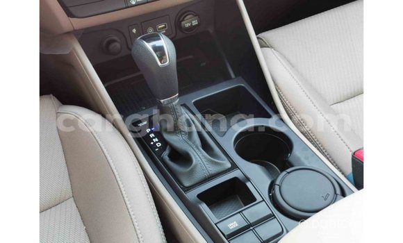 Sayi Imported Hyundai Tucson Red Mota in Import - Dubai a Ashanti Sayi Imported Hyundai Tucson Red Mota in Import - Dubai a Ashanti