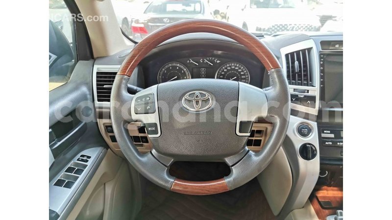 Big with watermark toyota land cruiser ashanti import dubai 25432