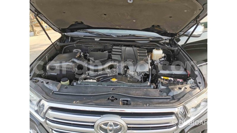 Big with watermark toyota land cruiser ashanti import dubai 25432