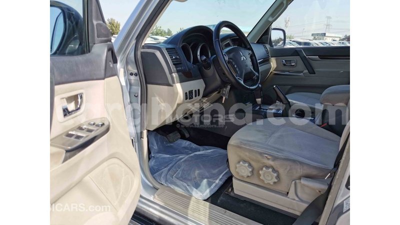 Big with watermark mitsubishi pajero ashanti import dubai 25433