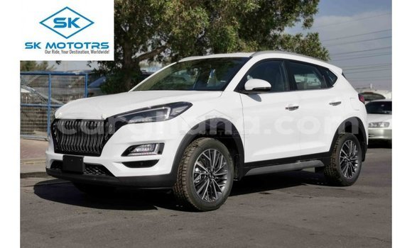 Buy Import Hyundai Tucson White Car in Import - Dubai in Ashanti Buy Import Hyundai Tucson White Car in Import - Dubai in Ashanti