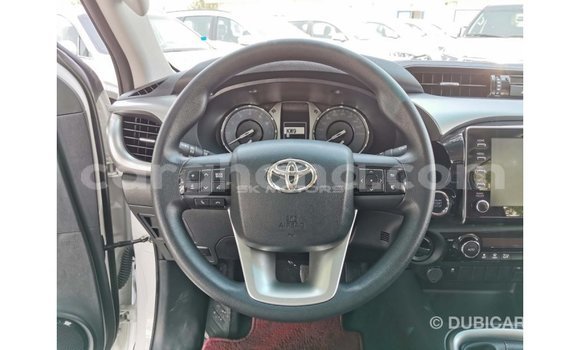 Buy Import Toyota Hilux White Car in Import - Dubai in Ashanti Buy Import Toyota Hilux White Car in Import - Dubai in Ashanti
