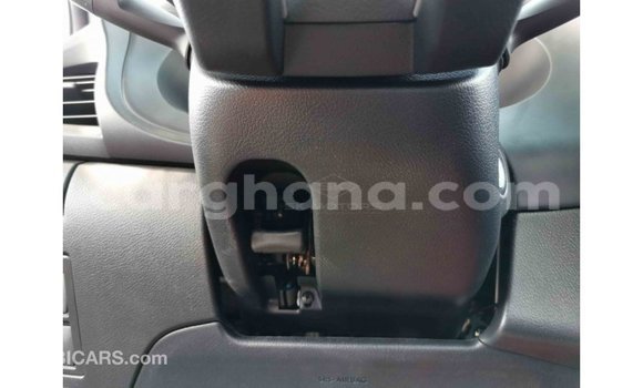 Sayi Imported Toyota Hilux White Mota in Import - Dubai a Ashanti Sayi Imported Toyota Hilux White Mota in Import - Dubai a Ashanti