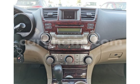 Buy Import Toyota Highlander Other Car in Import - Dubai in Ashanti Buy Import Toyota Highlander Other Car in Import - Dubai in Ashanti