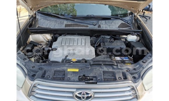 Buy Import Toyota Highlander Other Car in Import - Dubai in Ashanti Buy Import Toyota Highlander Other Car in Import - Dubai in Ashanti