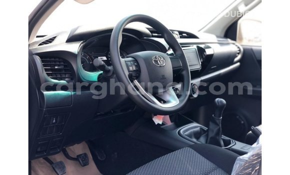 Sayi Imported Toyota Hilux White Mota in Import - Dubai a Ashanti Sayi Imported Toyota Hilux White Mota in Import - Dubai a Ashanti