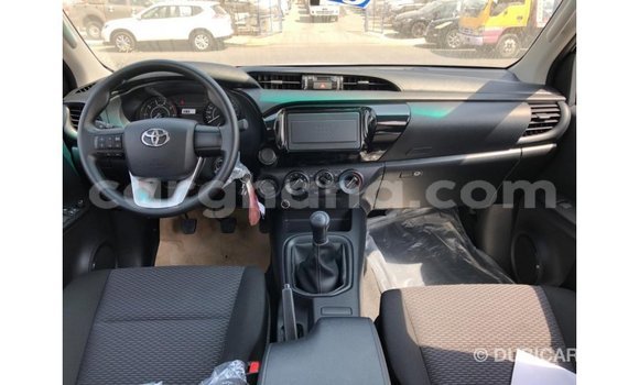 Sayi Imported Toyota Hilux White Mota in Import - Dubai a Ashanti Sayi Imported Toyota Hilux White Mota in Import - Dubai a Ashanti