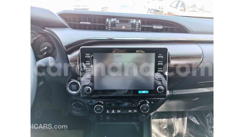 Big with watermark toyota hilux ashanti import dubai 25504