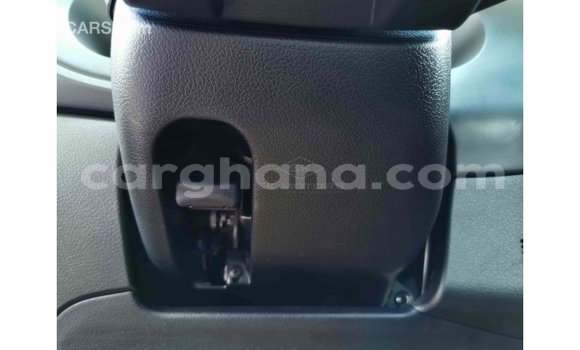 Sayi Imported Toyota Hilux Red Mota in Import - Dubai a Ashanti Sayi Imported Toyota Hilux Red Mota in Import - Dubai a Ashanti