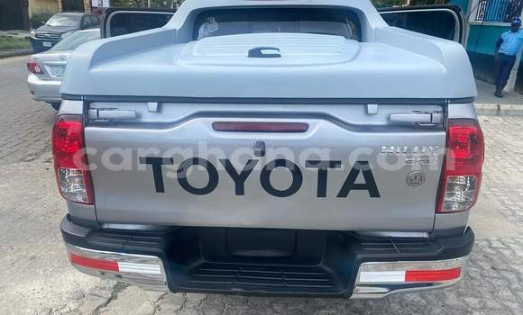 Ra Imported Toyota Hilux Surf Miiran Ọkọ̀ in Sekondi ni Oorun