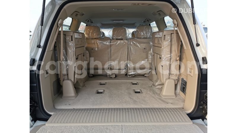 Big with watermark toyota land cruiser ashanti import dubai 25521