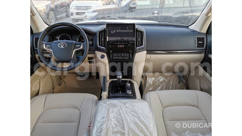 Big with watermark toyota land cruiser ashanti import dubai 25527