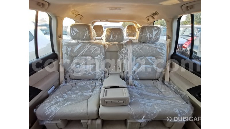 Big with watermark toyota land cruiser ashanti import dubai 25527