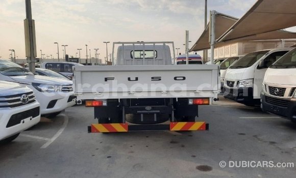 Buy Import Mitsubishi Carisma White Car in Import - Dubai in Ashanti Buy Import Mitsubishi Carisma White Car in Import - Dubai in Ashanti