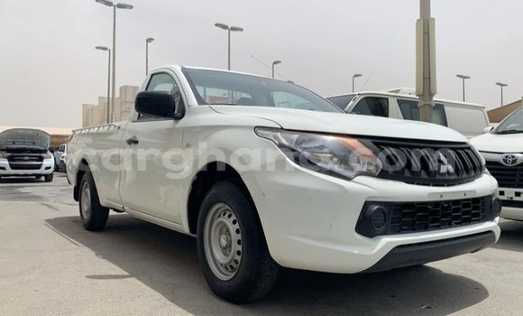 Ra Imported Mitsubishi L200 funfun Ọkọ̀ in Import - Dubai ni Ashanti Ra Imported Mitsubishi L200 funfun Ọkọ̀ in Import - Dubai ni Ashanti