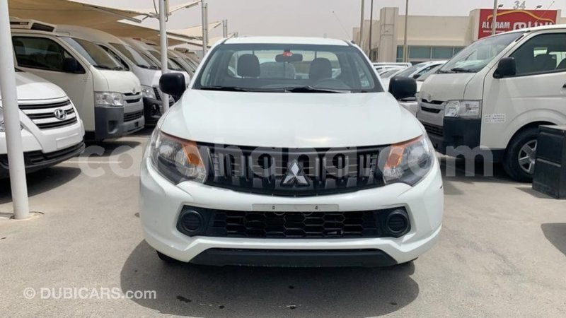 Big with watermark mitsubishi l200 ashanti import dubai 25535