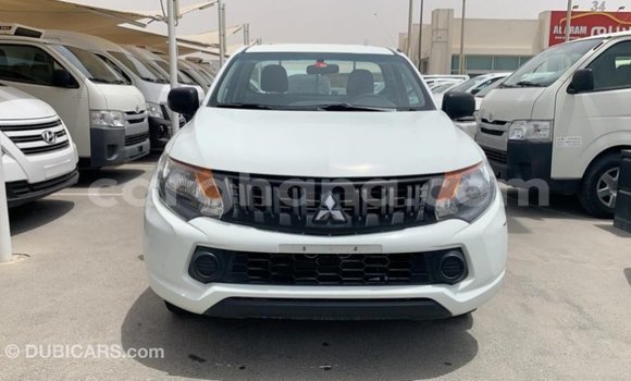 Ra Imported Mitsubishi L200 funfun Ọkọ̀ in Import - Dubai ni Ashanti Ra Imported Mitsubishi L200 funfun Ọkọ̀ in Import - Dubai ni Ashanti