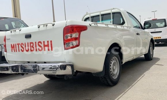 Ra Imported Mitsubishi L200 funfun Ọkọ̀ in Import - Dubai ni Ashanti Ra Imported Mitsubishi L200 funfun Ọkọ̀ in Import - Dubai ni Ashanti