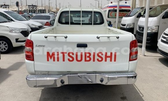 Ra Imported Mitsubishi L200 funfun Ọkọ̀ in Import - Dubai ni Ashanti Ra Imported Mitsubishi L200 funfun Ọkọ̀ in Import - Dubai ni Ashanti