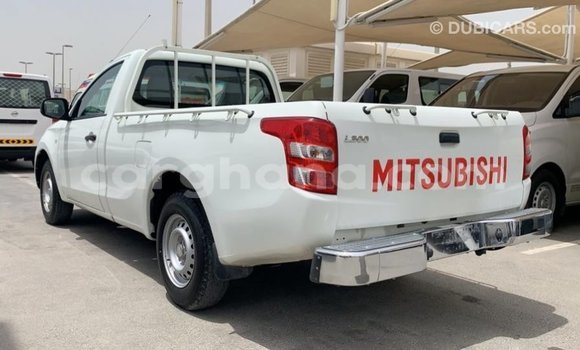Ra Imported Mitsubishi L200 funfun Ọkọ̀ in Import - Dubai ni Ashanti Ra Imported Mitsubishi L200 funfun Ọkọ̀ in Import - Dubai ni Ashanti