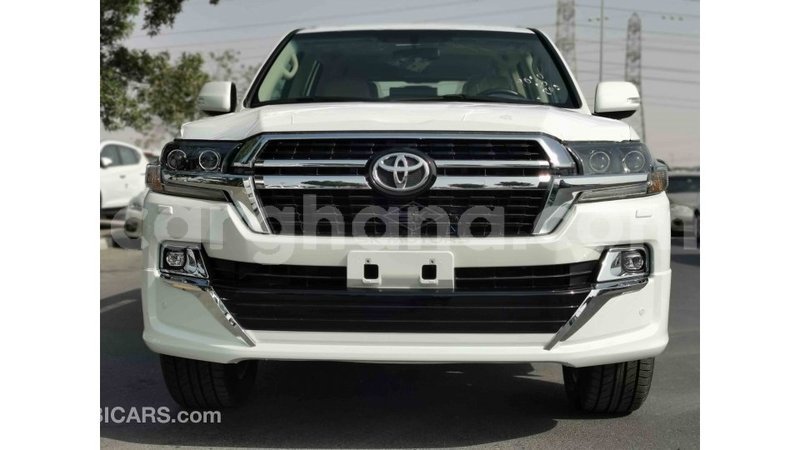 Big with watermark toyota land cruiser ashanti import dubai 25540