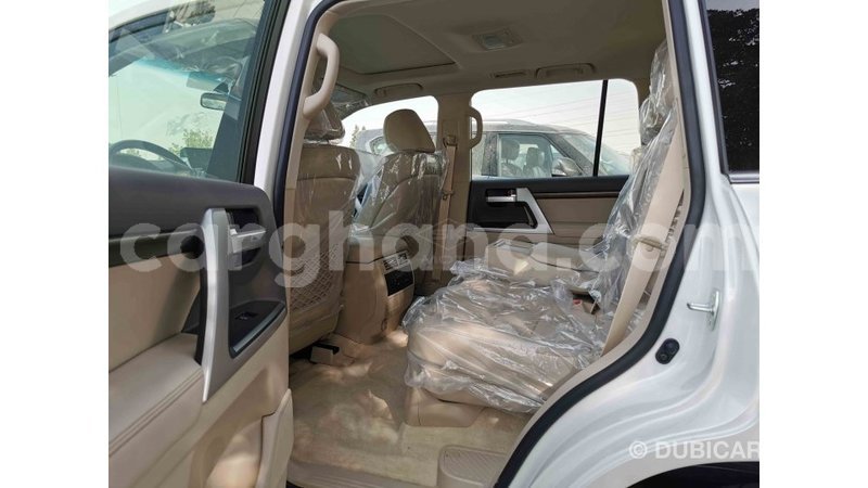 Big with watermark toyota land cruiser ashanti import dubai 25540