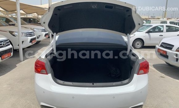 Ra Imported Chevrolet Impala funfun Ọkọ̀ in Import - Dubai ni Ashanti Ra Imported Chevrolet Impala funfun Ọkọ̀ in Import - Dubai ni Ashanti