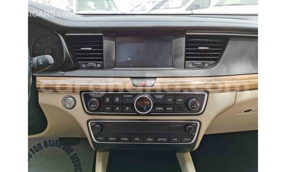 Sayi Imported Kia Cadenza White Mota in Import - Dubai a Ashanti Sayi Imported Kia Cadenza White Mota in Import - Dubai a Ashanti