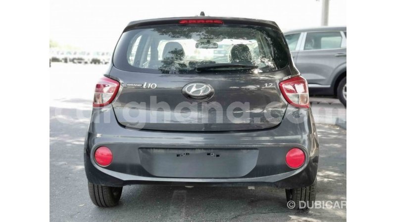 Big with watermark hyundai i10 ashanti import dubai 25577