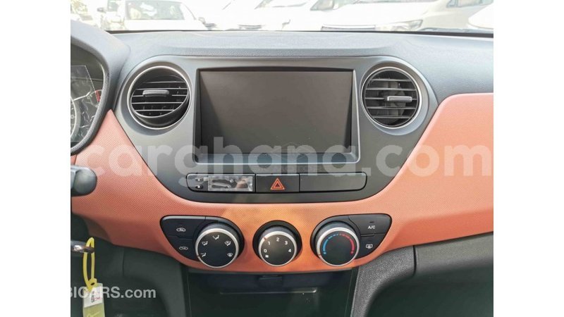 Big with watermark hyundai i10 ashanti import dubai 25577