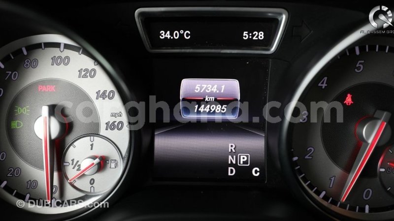 Big with watermark mercedes benz a200 ashanti import dubai 25582