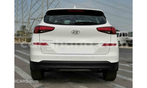 Ra Imported Hyundai Tucson funfun Ọkọ̀ in Import - Dubai ni Ashanti Ra Imported Hyundai Tucson funfun Ọkọ̀ in Import - Dubai ni Ashanti