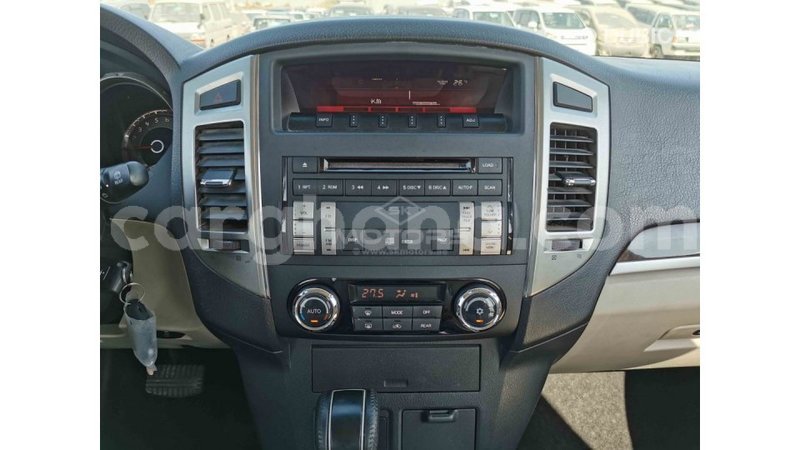 Big with watermark mitsubishi pajero ashanti import dubai 25617