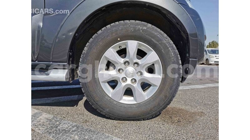 Big with watermark mitsubishi pajero ashanti import dubai 25617