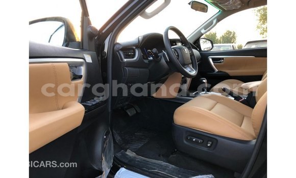 Sayi Imported Toyota Fortuner Black Mota in Import - Dubai a Ashanti Sayi Imported Toyota Fortuner Black Mota in Import - Dubai a Ashanti