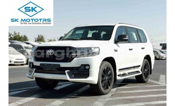 Buy Import Toyota Land Cruiser White Car in Import - Dubai in Ashanti Buy Import Toyota Land Cruiser White Car in Import - Dubai in Ashanti