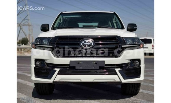Buy Import Toyota Land Cruiser White Car in Import - Dubai in Ashanti Buy Import Toyota Land Cruiser White Car in Import - Dubai in Ashanti