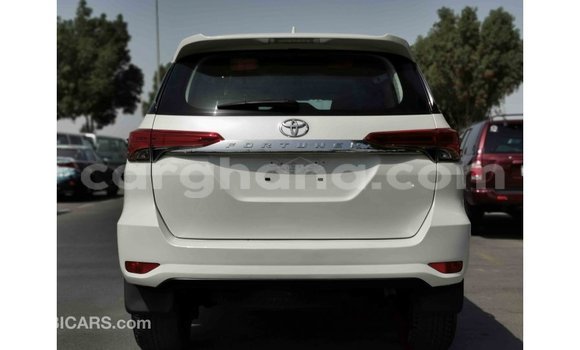 Buy Import Toyota Fortuner White Car in Import - Dubai in Ashanti Buy Import Toyota Fortuner White Car in Import - Dubai in Ashanti