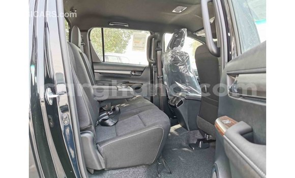 Ra Imported Toyota Hilux Black Ọkọ̀ in Import - Dubai ni Ashanti Ra Imported Toyota Hilux Black Ọkọ̀ in Import - Dubai ni Ashanti