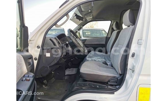 Ra Imported Toyota Hiace funfun Ọkọ̀ in Import - Dubai ni Ashanti Ra Imported Toyota Hiace funfun Ọkọ̀ in Import - Dubai ni Ashanti