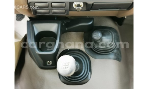 Buy Import Toyota Land Cruiser Beige Car in Import - Dubai in Ashanti Buy Import Toyota Land Cruiser Beige Car in Import - Dubai in Ashanti