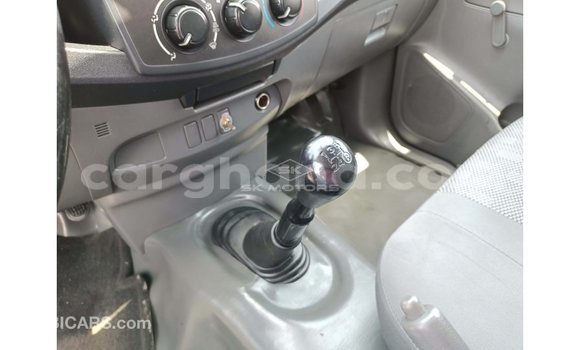 Sayi Imported Toyota Hilux White Mota in Import - Dubai a Ashanti Sayi Imported Toyota Hilux White Mota in Import - Dubai a Ashanti