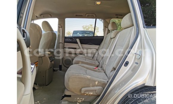 Buy Import Toyota Highlander Other Car in Import - Dubai in Ashanti Buy Import Toyota Highlander Other Car in Import - Dubai in Ashanti