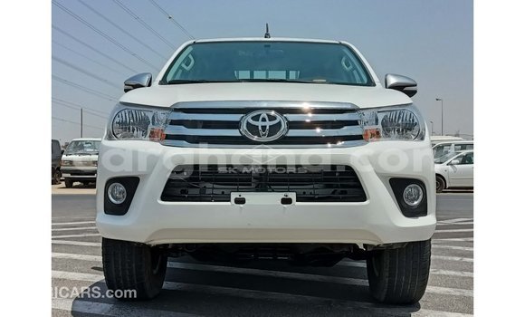 Buy Import Toyota Hilux White Car in Import - Dubai in Ashanti Buy Import Toyota Hilux White Car in Import - Dubai in Ashanti